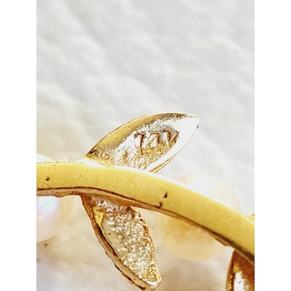 14k Yellow Gold Cultured Pearl Leaf Wreath Pin Brooch - Picture 5 of 7